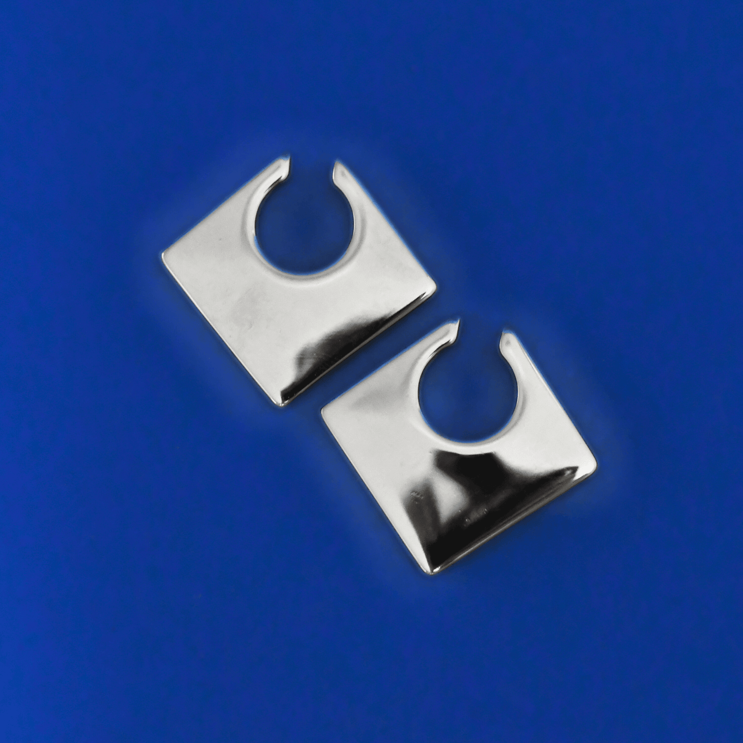 LUMAS stainless steel ear cuffs in silver - Alogan